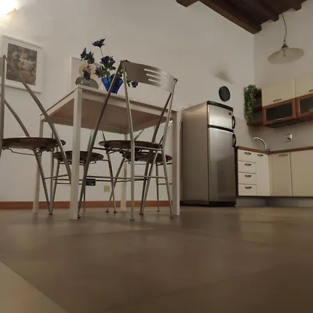 Affittacamere Dante's *